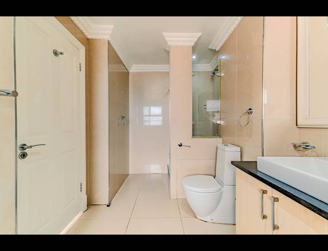 2 BEDROOM APARTMENT FOR SALE IN POINT WATERFRONT